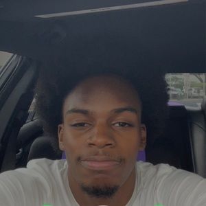 Meet your Posher, Dee